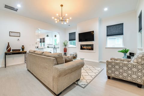 Hogansville Vacation Rental | 3BR | 2BA | 2,000 Sq Ft | 3 Steps to Enter