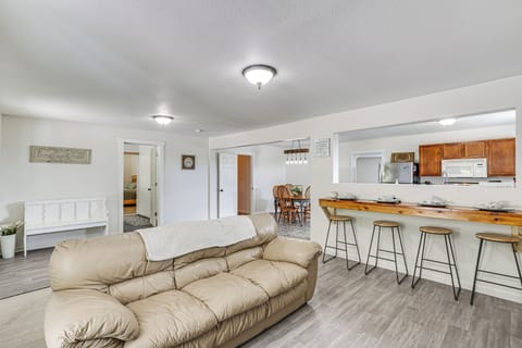 Living Room | Smart TV