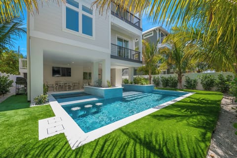Private pool with in-ground spa
