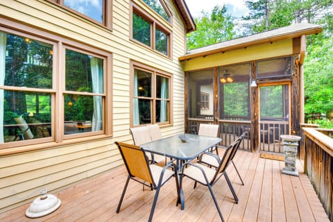 Deck | Outdoor Seating & Dining