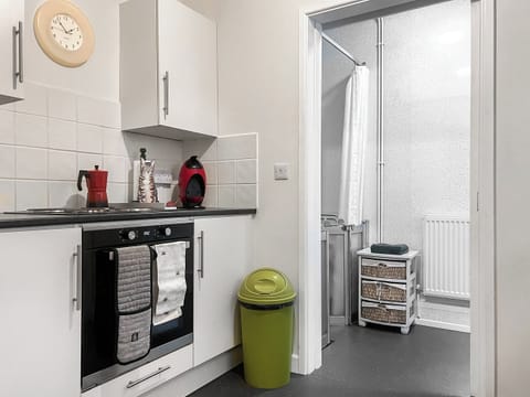 Kitchen | Creative Afan Valley Home, Blaengwynfi, near Neath