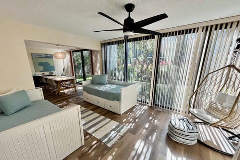 relax on the cozy enclosed lanai
