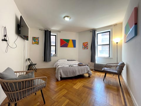 Bedroom 1, View 1