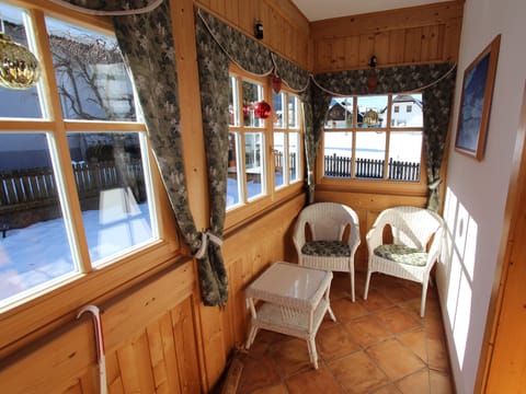 Entrance / Reception