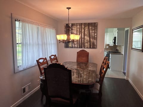Dining room 