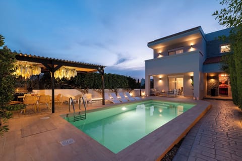 private pool