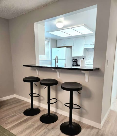 Kitchen Bar