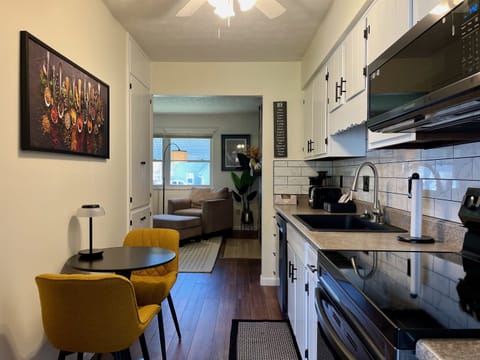 Kitchen w/ bistro table for two