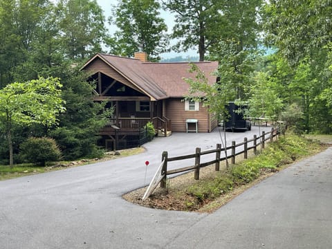 Ample parking level drive