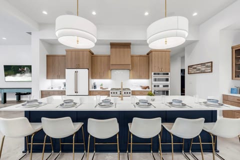 Breakfast Bar Seating