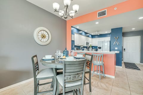 Dining Area | Dishware & Flatware Provided | Central A/C & Heat
