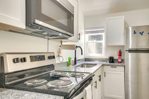 Kitchen | Cooking Basics | Keurig Coffee Maker | Toaster