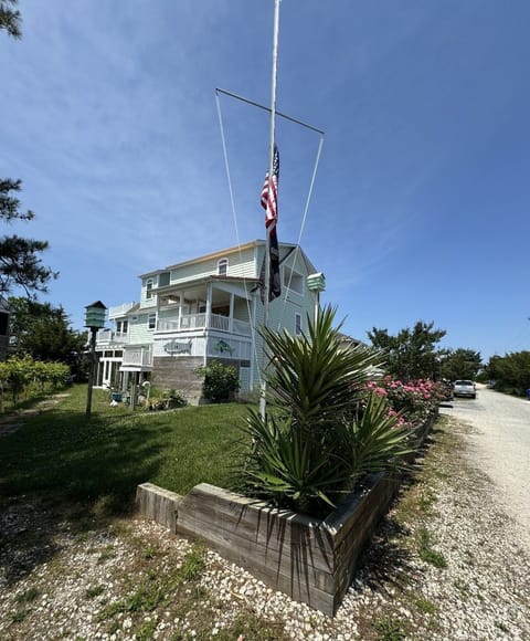 LOCATED ON THE CORNER OF BAYSHORE & MISSISSIPPI AVE
BROADKILL BEACH