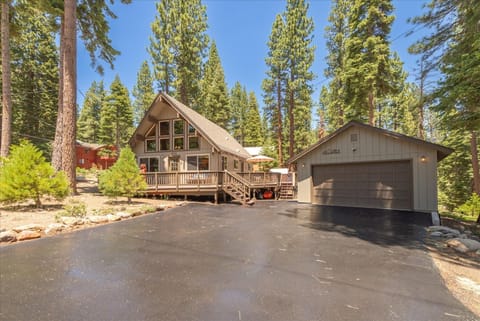 Street View of Cabin