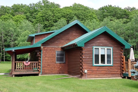 Beautiful Custom Log Cabin Home