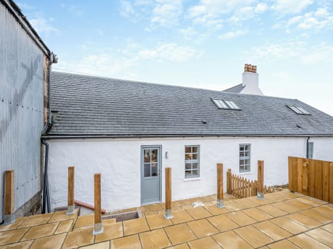 Patio | The Byre - Pleasantfield Farm, Ayr