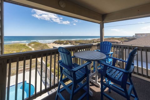 Oceanfront Deck Outside Living Area and Queen Bedroom