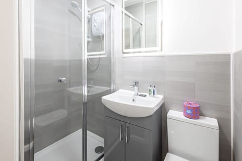 Clifton Studio 3, Darlington - Host & Stay