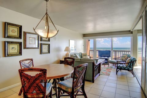 Dining Room/Living Room