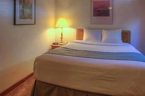 3 Suite at Gold Point Resort | Bedroom 2