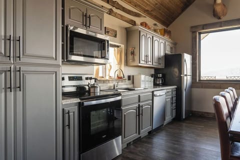 fully stocked kitchen