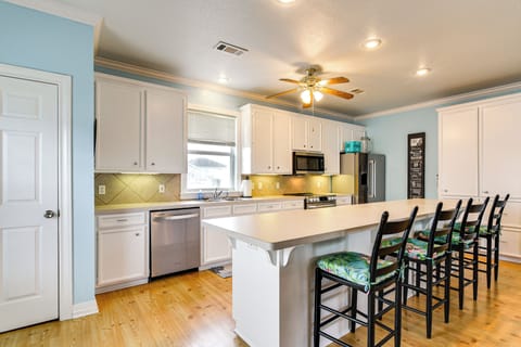 Kitchen | Drip Coffee Maker | Dishwasher | Cooking Basics