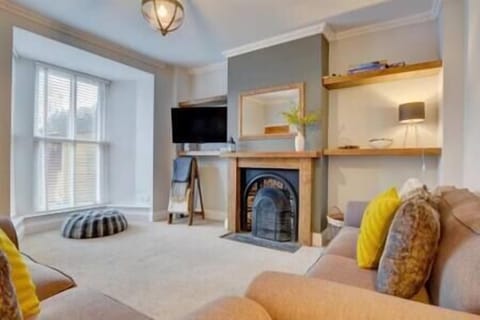 E25c398f 3e27 4033 9456 1e1663bbe42c