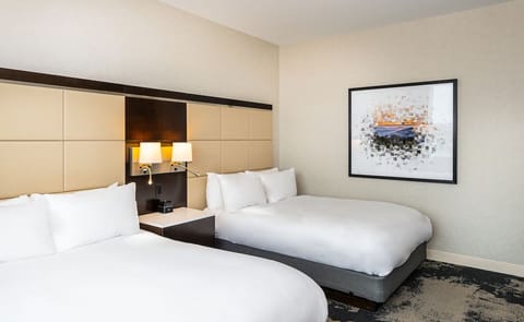 Unit with 2 Double size beds