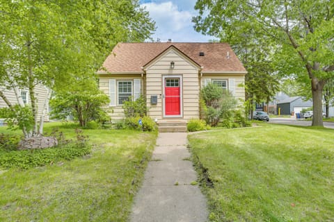 Saint Paul Vacation Rental | 4BR | 3BA | 1,600 Sq Ft | 4 Steps to Enter