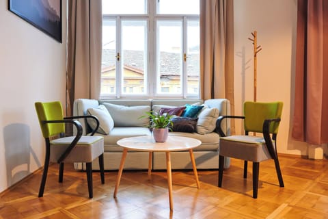 two bedroom apartment with 2 bathrooms , both ensuite 