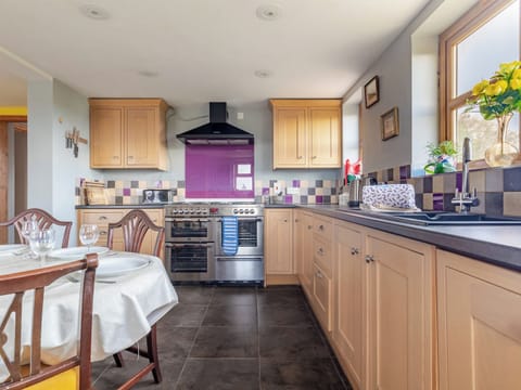 Kitchen/diner | Mimi Cottage, Sea Palling, near Happisburgh
