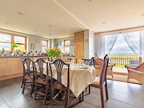 Kitchen/diner | Mimi Cottage, Sea Palling, near Happisburgh