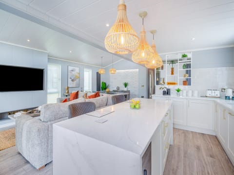 Kitchen | Three Sandbanks, Benllech