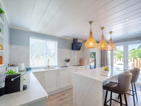 Kitchen | Three Sandbanks, Benllech