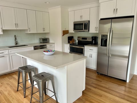 Brand new kitchen, double oven