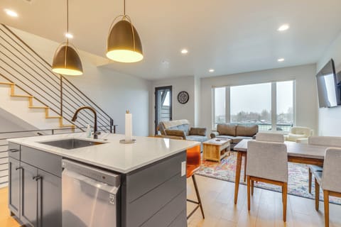 Kitchen | Main Level | Free WiFi