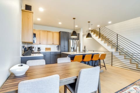 Dining Area | Main Level | Dishware & Flatware