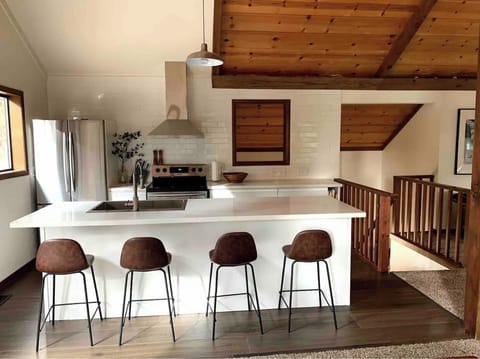 Clean and functional kitchen,