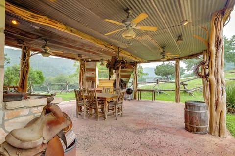 Covered Patio | Natural Surroundings | Hot Tub | Charcoal Grill | Fire Pit