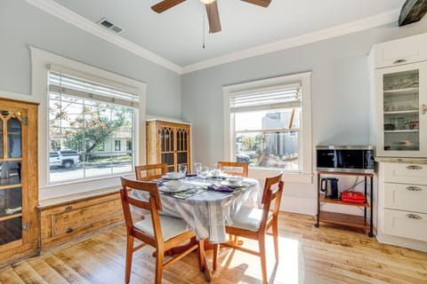 Dining Area | Dishware & Flatware Provided | Central A/C & Heat