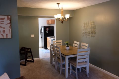 Dining room with seating for 6