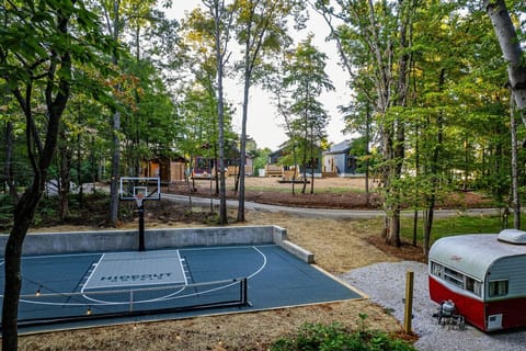 Our shared property amenities include an 8-person barrel sauna, cold plunge, gas fire pit, and fully equipped outdoor kitchen. Please be a good neighbor—our team ensures these areas are tidy each morning.