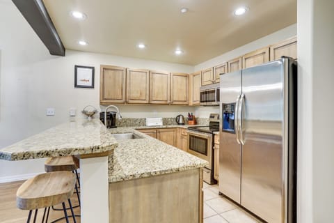 Kitchen | 1st Floor | Keurig Coffee Maker | Kettle | Toaster | Blender