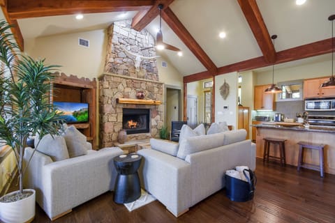 New Furnishings and Hardwood Flooring throughout Cottage