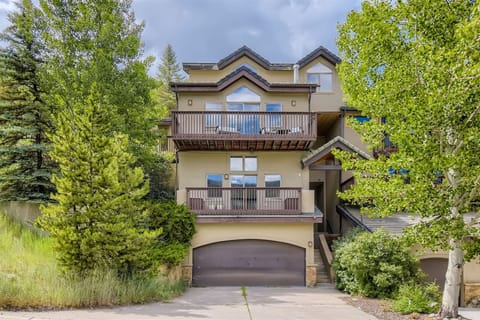 West Vail long term year lease