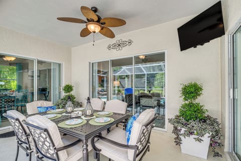 Covered Patio | Outdoor Dining | Smart TV