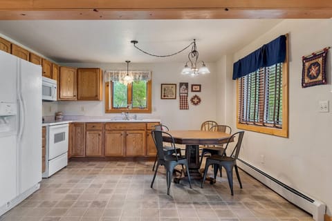 Whether you`re savoring a home-cooked feast or enjoying takeout from a local hotspot, this space is where stories are shared, laughter fills the air, and bonds are strengthened.