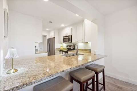 Updated Kitchen with Seating for 3 at the Counter