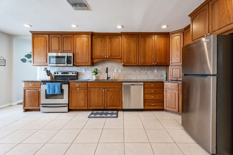 Image picker 831AE010 DAE2 41D6 BF32 6DFE7DCC8C80 54908 00002597218F94AB