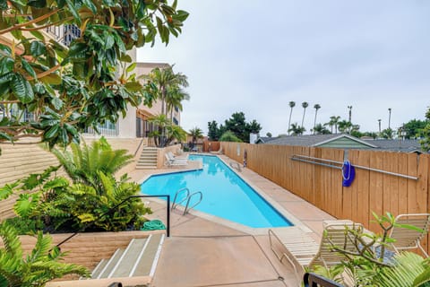 San Diego Vacation Rental | 2BR | 2BA | 906 Sq Ft | Step-Free Entry